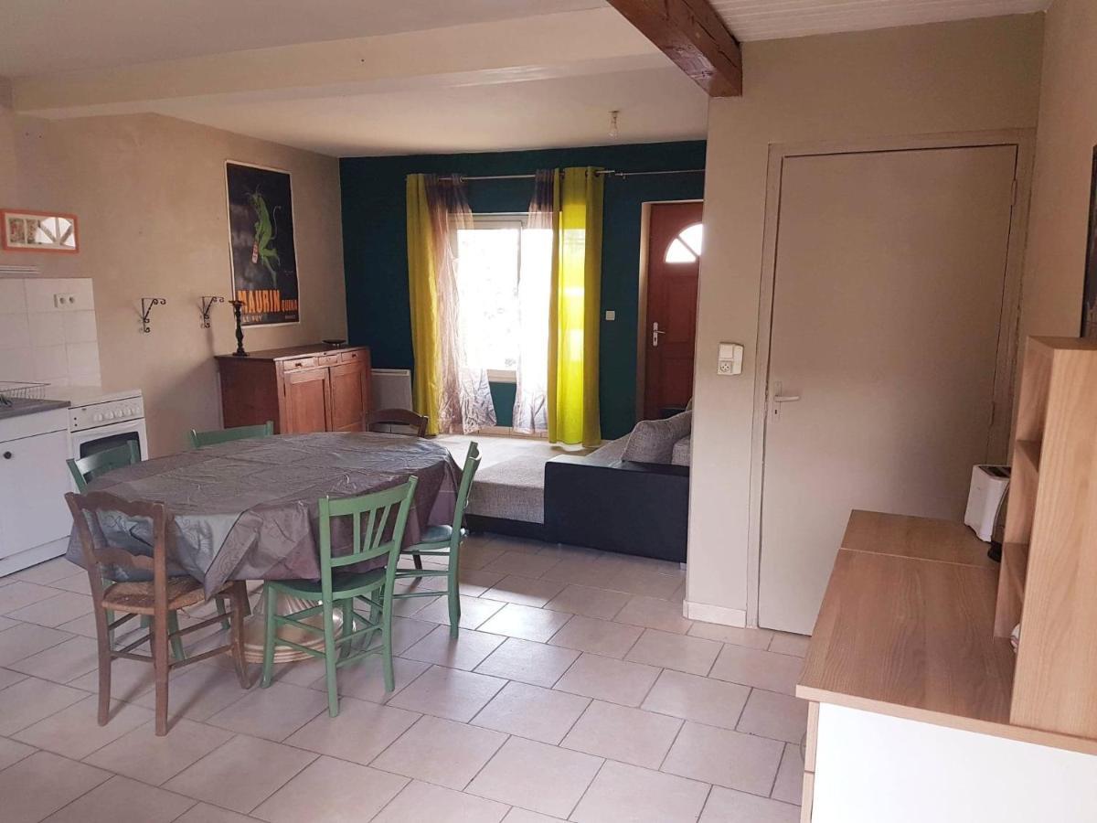 Gîte cosy 6 à 8 personnes Buffieres Exterior foto